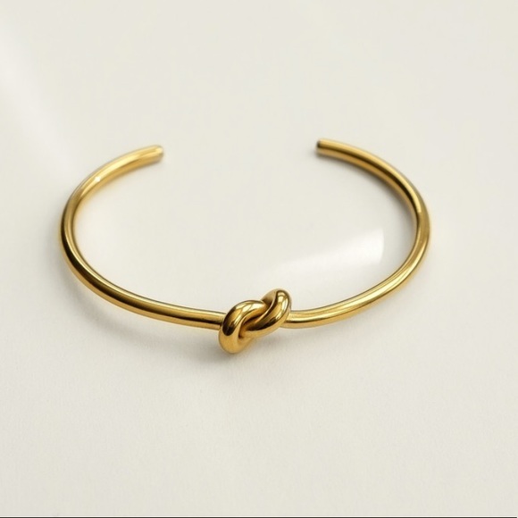 Knot Bangle Bracelet | Gold Plated Stainless Steel - Picture 4 of 4